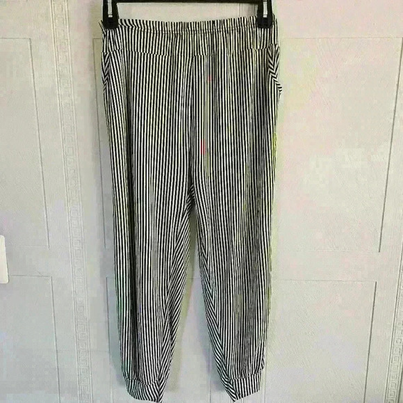 No Brand Pants - Cotton Blend Black and White Striped Pull-on Jogger Size L  EUC